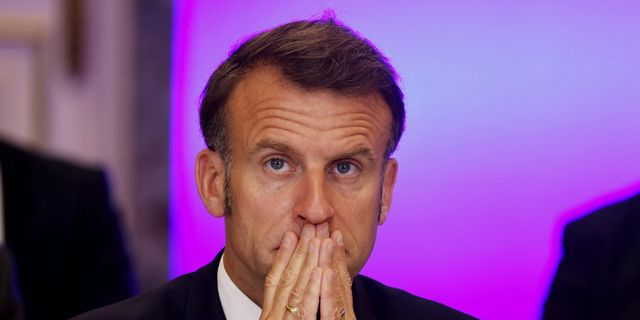 Τέλος χρόνου για τον Μακρόν – Το “τελευταίο χαρτί” που καλείται να παίξει