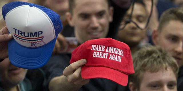 Το “πρώτα η Αμερική” μετατρέπεται σε “πρώτα ο Τραμπ”