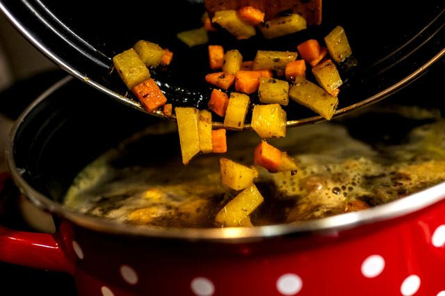 Σε αυτά τα στέκια τρώμε νόστιμα μαγειρευτά τον Νοέμβριο