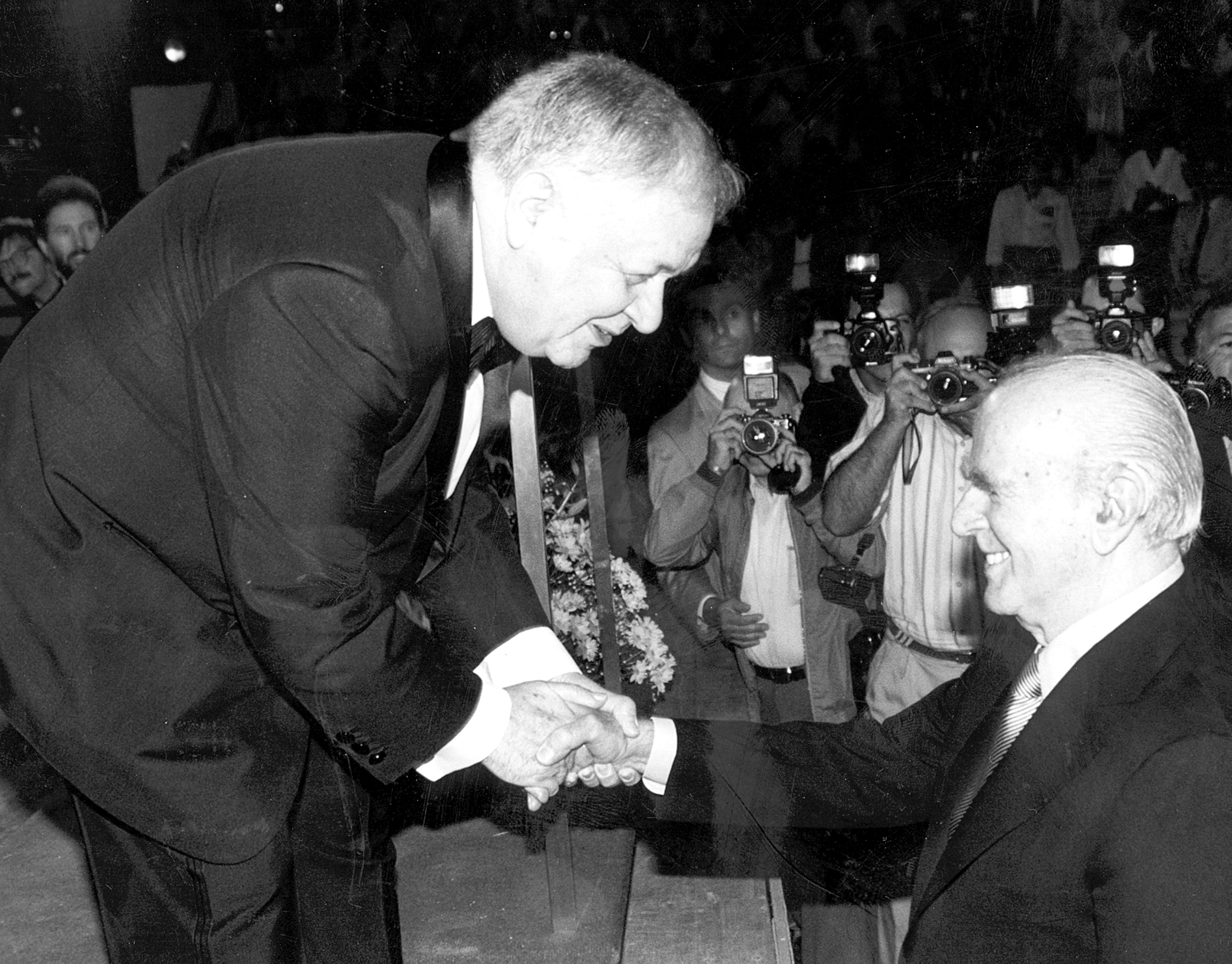 Μάνος Χατζιδάκις