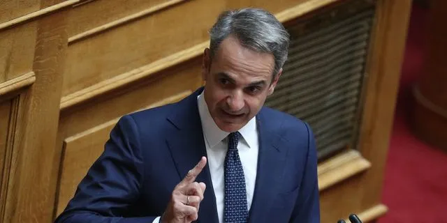 O Kυριάκος Μητσοτάκης στο βήμα της Βουλής (φωτογραφία αρχείου)