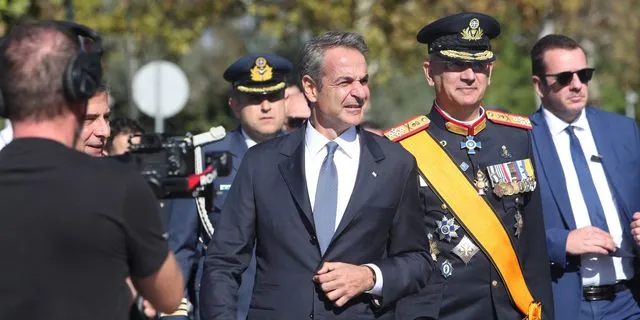 Στρατιωτική παρέλαση στην Θεσσαλονίκη για την Εθνική Επέτειο της 28ης Οκτωβρίου 1940