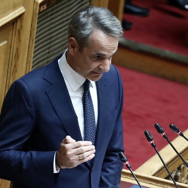 Μητσοτάκης: Συνιστώ αυτοσυγκράτηση στους ψευτοπατριώτες του καναπέ