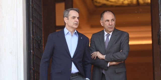 Μητσοτάκης και Γεραπετρίτης στη σύνοδο για τη Γάζα στην Αίγυπτο