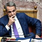 O Κυριάκος Μητσοτάκης στα έδρανα της Βουλής