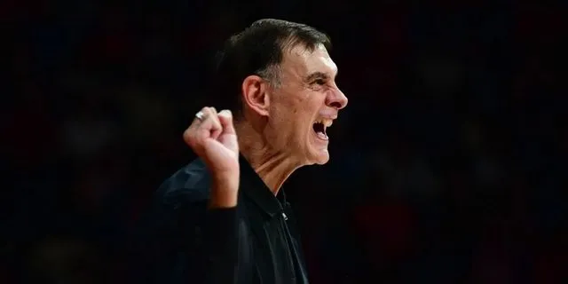 Άναψαν τα αίματα στο Ολυμπιακός – Μονακό: Χαμός μεταξύ Σπανούλη, Μπαρτζώκα και Ντόρσεϊ