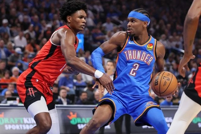 NBA: Οι πρωταθλητές Θάντερ πήραν τη ματσάρα δύο παρατάσεων κόντρα στους Ρόκετς