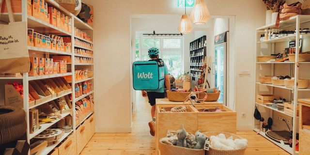 Wolt Local Commerce Survey: 6 στις 10 επιχειρήσεις στην Ελλάδα διευρύνουν το πελατολόγιό τους με τη Wolt