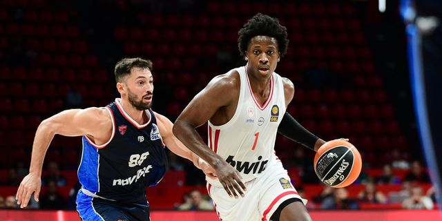 Ολυμπιακός – Πανιώνιος 81-66: Με οδηγούς Νιλικίνα και Χολ έκανε το 3/3