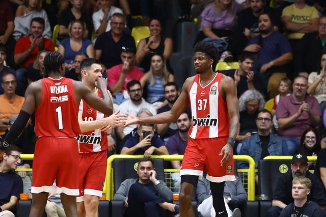 Μαρούσι – Ολυμπιακός 81-100: Περίπατος με Νιλικίνα και Γουόρντ να δείχνουν τον δρόμο