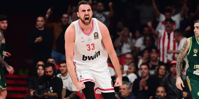 Ολυμπιακός – Παναθηναϊκός 90-86: Θρίαμβος των ερυθρόλευκων σε μια τεράστια μάχη στο ΣΕΦ