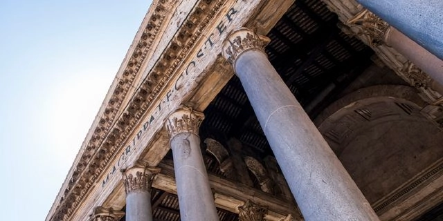 Ρώμη: Τουρίστας σκοτώθηκε πέφτοντας από τον εξωτερικό τοίχο του Πάνθεον