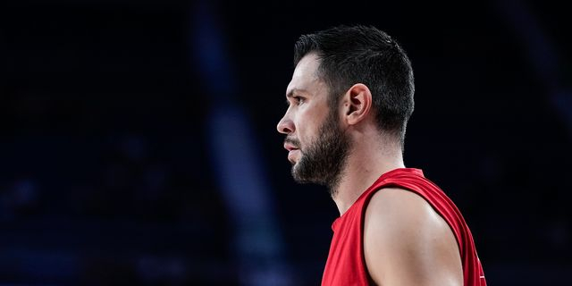 Ο Κώστας Παπανικολάου έγινε ρέκορντμαν συμμετοχών στην ιστορία του Ολυμπιακού