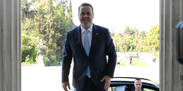 Τηλεφωνική επικοινωνία Παπασταύρου με τον Αμερικανό υπουργό Ενέργειας