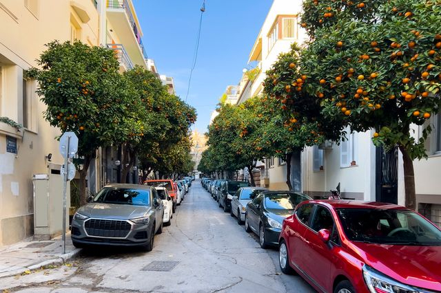 Αθήνα: Ακραία αύξηση τιμών για θέσεις στάθμευσης