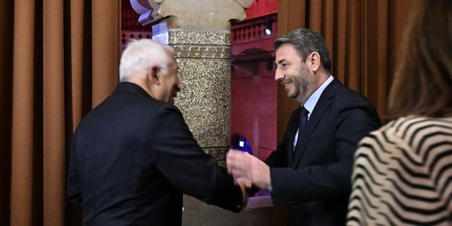 Ο Πρόεδρος του ΠΑΣΟΚ-Κινήματος Αλλαγής Νίκος Ανδρουλάκης συναντήθηκε στο περιθώριο του συνεδρίου του Ευρωπαϊκού Σοσιαλιστικού Κόμματος στο Άμστερνταμ με τον Πρόεδρο του Ευρωπαϊκού Συμβουλίου, Αντόνιο Κόστα