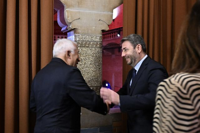 Ο Πρόεδρος του ΠΑΣΟΚ-Κινήματος Αλλαγής Νίκος Ανδρουλάκης συναντήθηκε στο περιθώριο του συνεδρίου του Ευρωπαϊκού Σοσιαλιστικού Κόμματος στο Άμστερνταμ με τον Πρόεδρο του Ευρωπαϊκού Συμβουλίου, Αντόνιο Κόστα