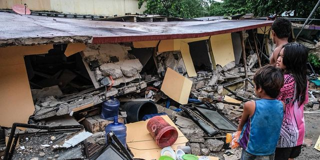 Σεισμός 6,9 Ρίχτερ στις Φιλιππίνες: Ξεπερνούν τους 60 οι νεκροί – Σοκαριστικές εικόνες