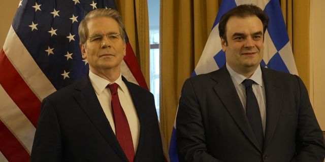 Με τον Σκοτ Μπέσεντ συναντήθηκε ο Κυριάκος Πιερρακάκης