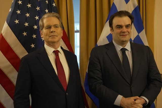 Με τον Σκοτ Μπέσεντ συναντήθηκε ο Κυριάκος Πιερρακάκης