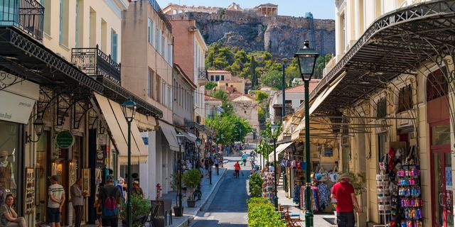 Δήμος Αθηναίων: Νέες σφραγίσεις καταστημάτων για υπέρβαση κοινόχρηστου χώρου