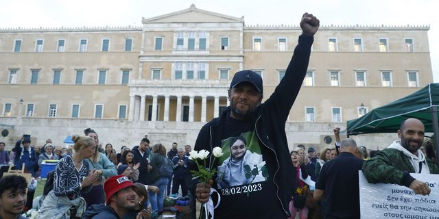 Πλήθος κόσμου στο πλευρό του Πάνου Ρούτσι – “Απέκτησα μια οικογένεια σε όλη την Ελλάδα”