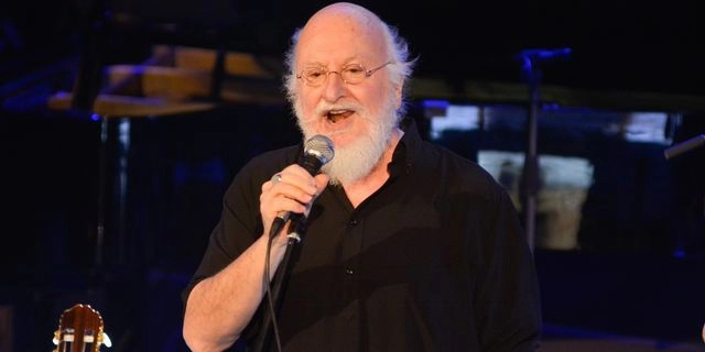 Το τελευταίο αντίο στον Διονύση Σαββόπουλο – Λαϊκό προσκύνημα στη Μητρόπολη Αθηνών