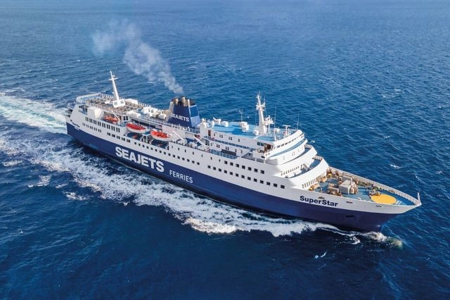 Ταξιδεύουμε με τη SEAJETS από το Μαντούδι και τον Οκτώβριο στις Σποράδες και τον Βόλο