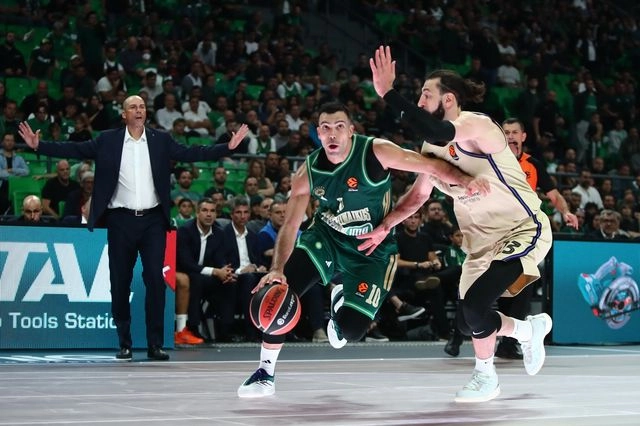 Παναθηναϊκός AKTOR – Μπαρτσελόνα 96-103: Υπνωτισμένος, ηττήθηκε στο σπίτι του