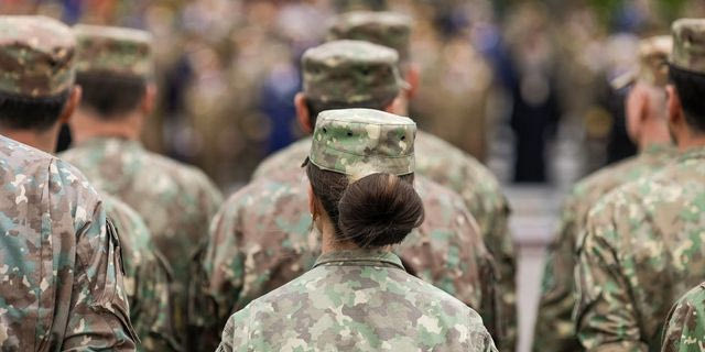 Δένδιας: Το 2026 ξεκινάμε την εθελοντική στράτευση γυναικών