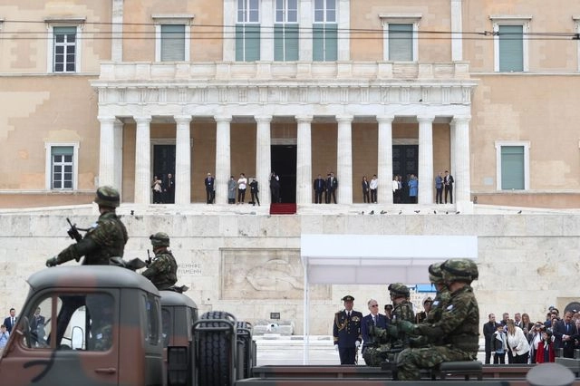 Αντιπολίτευση: Δεν θα γίνει η Αθήνα “τραμπικό” Λός Άντζελες