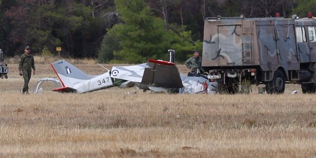 Τατόι: Αγωνία για την κατάσταση των πιλότων μετά την πτώση του εκπαιδευτικού αεροσκάφους