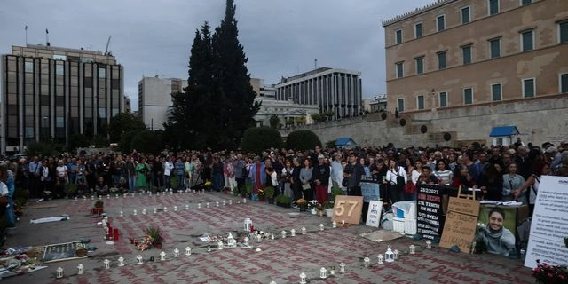 Συγκέντρωση αλληλεγγύης στον πατέρα θύματος του δυστυχύματος των Τεμπών Πάνο Ρουτσι κατα τη διάρκεια της Απεργίας πείνας του , στην Αθήνα