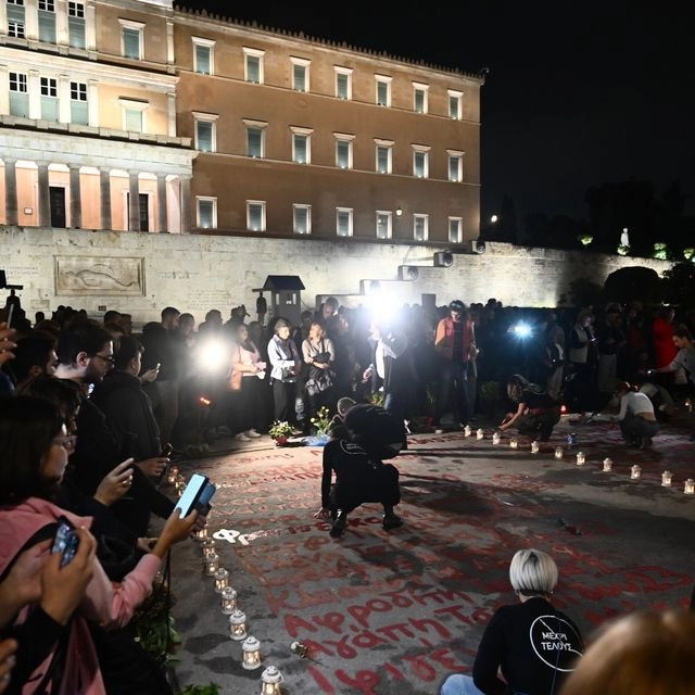 Ηχηρή παρέμβαση για το μνημείο του Αγνώστου Στρατιώτη