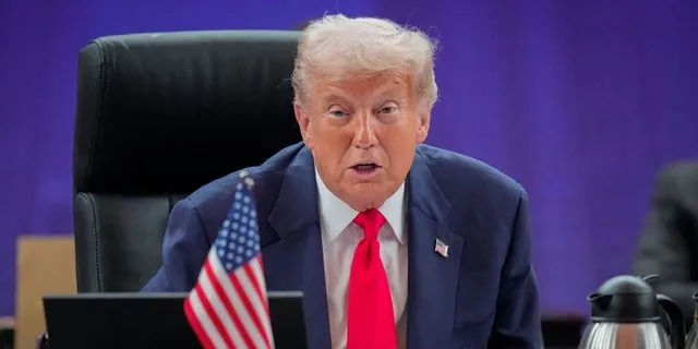 Ο Τραμπ απαγορεύει την είσοδο σε Παλαιστίνιους και πολίτες άλλων επτά χωρών