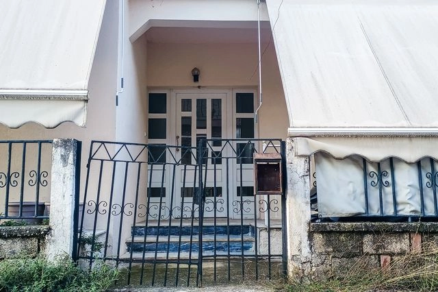 Δολοφονία 54χρονης γυναίκας από τον 18χρονο γιό της σε συνοικία της πόλης των Τρικάλων