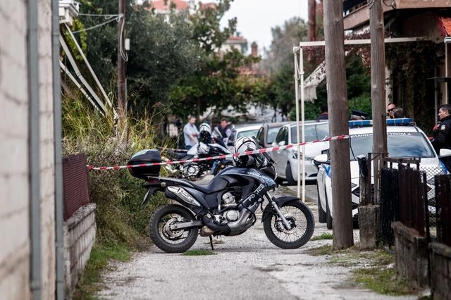 Δολοφονία 54χρονησ γυναίκας από τον 18χρονο γιό της σε συνοικία της πόλης των Τρικάλων