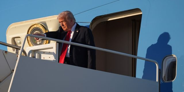 Ο Τραμπ ξεκινά περιοδεία στην Ασία – Θα συναντηθεί με τον Σι