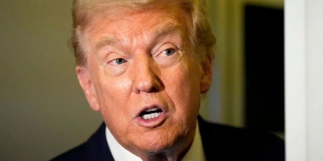 Ο Τραμπ αυξάνει τους δασμούς στον Καναδά κατά 10%