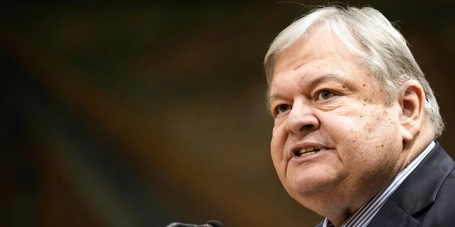 Βενιζέλος: Η χώρα έχει καταστεί “μη διακυβερνήσιμη”