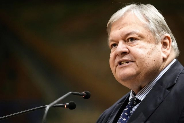 Βενιζέλος: Η χώρα έχει καταστεί “μη διακυβερνήσιμη”