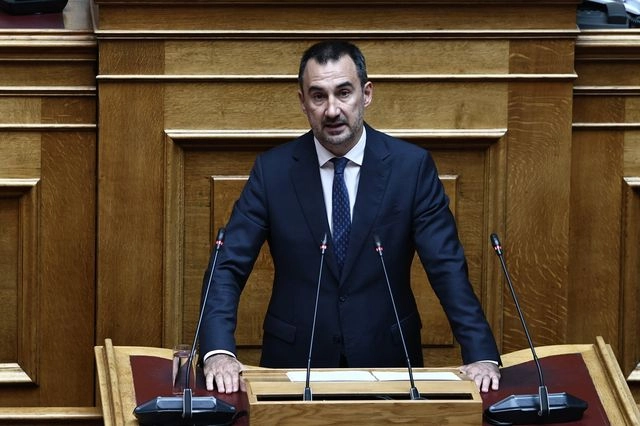 O Αλέξης Χαρίτσης στη συζήτηση στην Ολομέλεια της Βουλής
