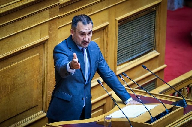 Οργή Χαρίτση: Κατήγγειλε τον Δήμα για φθηνά κόλπα κι αποχώρησε