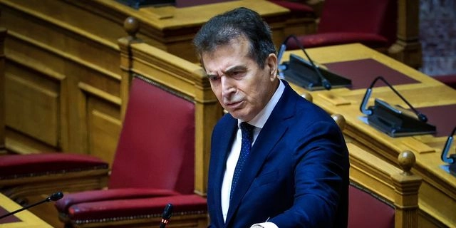 Συζήτηση επίκαιρης ερώτησης στην Ολομέλεια της Βουλής