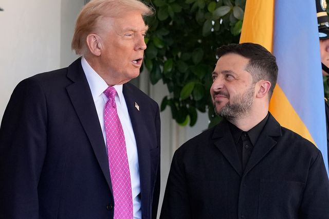 “Βήμα πίσω” από τον Τραμπ για τους Tomahawks στον Ζελένσκι πριν από τη συνάντηση με τον Πούτιν