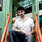 Βασίλης Οικονόμου: 'Με έδερναν και με έφτυναν, επειδή είμαι γκέι'