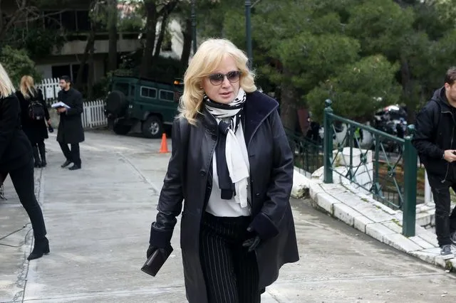 Αγγελική Νικολούλη: Το μήνυμα μετά τον θάνατο της μητέρας της – Αναβάλλεται το “Τούνελ”