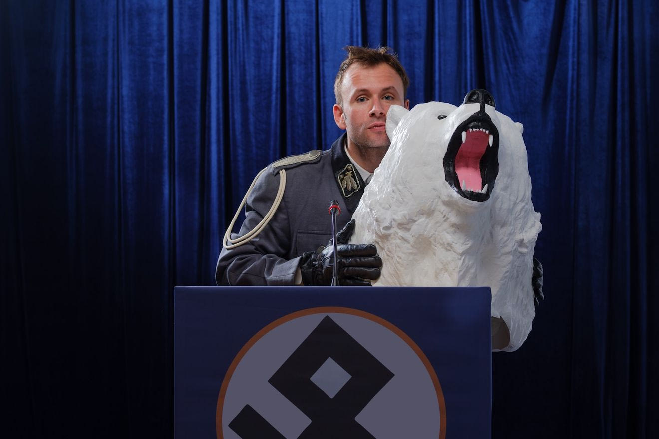 Δημοκράτορες- Γιάννης Αποσκίτης