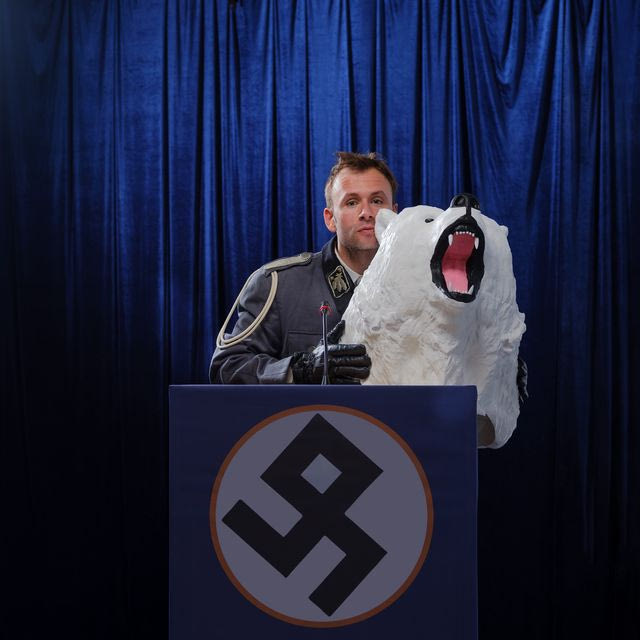 Δημοκράτορες- Γιάννης Αποσκίτης