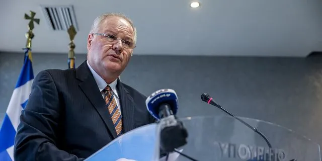 ο πρώην αρχηγός της ΕΛΑΣ και πρώην γενικός γραμματέας Δημόσιας Τάξης στο Υπουργείο Προστασίας του Πολίτη, Κωνσταντίνος Τσουβάλας (φωτογραφία αρχείου)